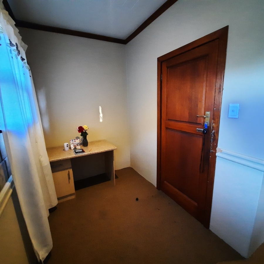 1 Bedroom Property for Sale in Brandwag Free State